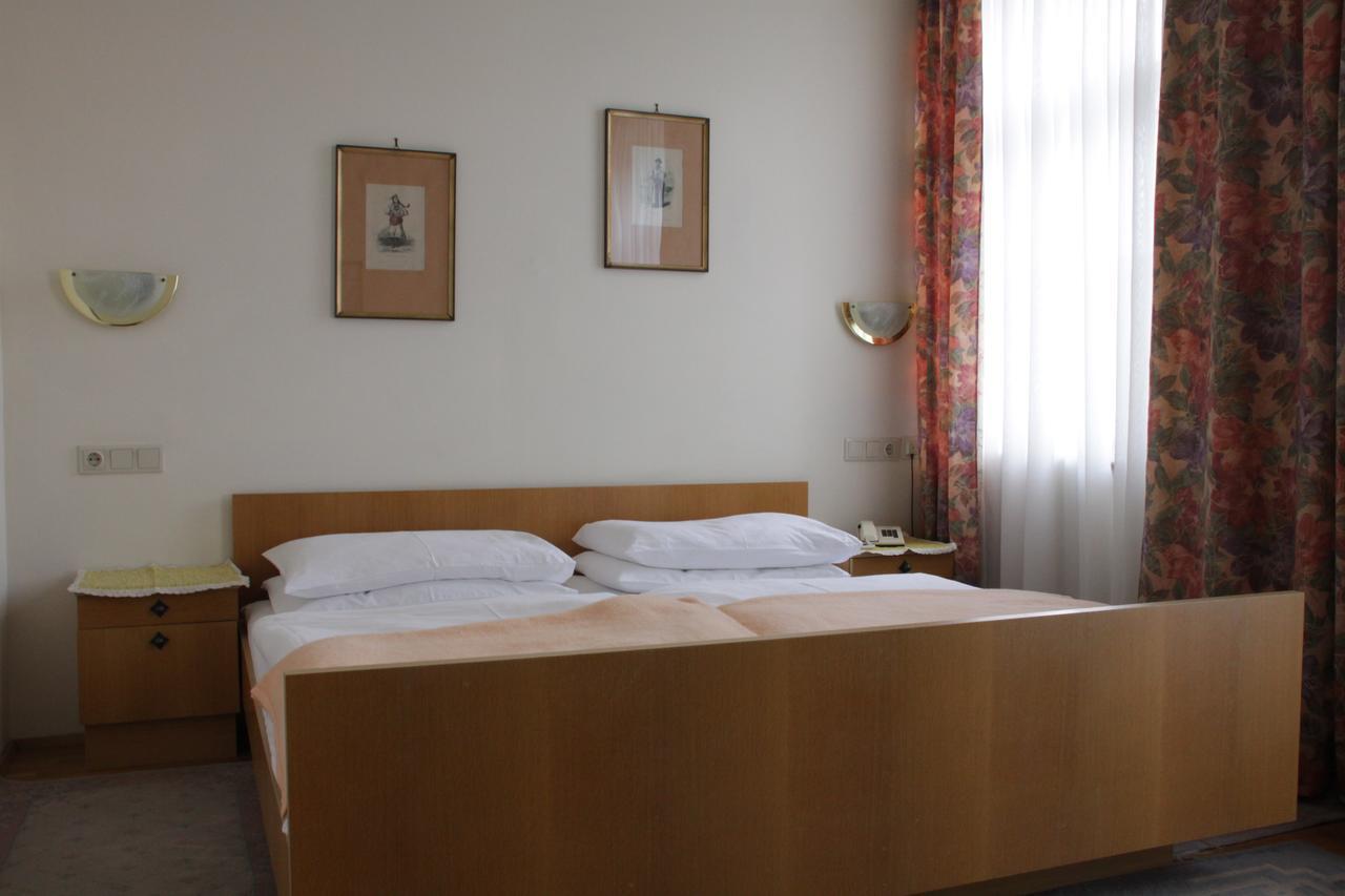 Hotel Restaurant Wachauerhof Spitz an der Donau Extérieur photo